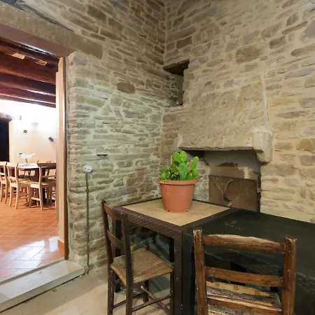 In Marche With Pool And Views Nyaraló