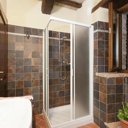 In Marche With Pool And Views Nyaraló *